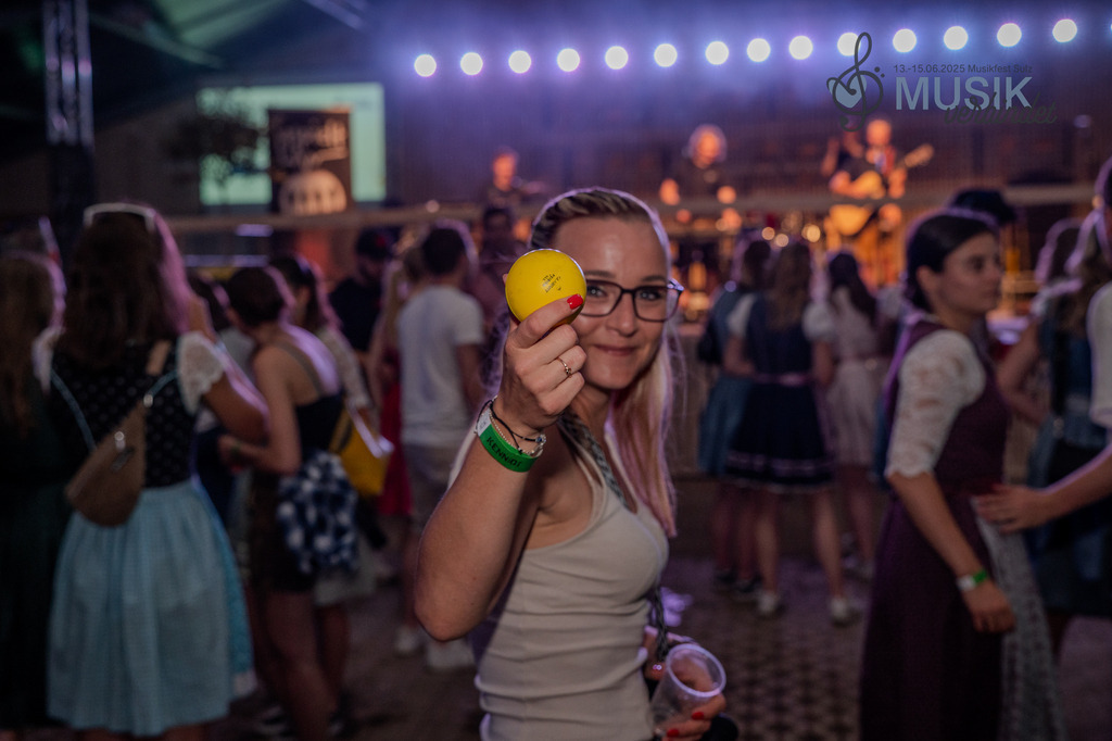 DSC_3473 | "Fussifoto.com – Ihr Ansprechpartner für hochwertige Fotografie! Entdecken Sie kreative Bilder und professionelle Dienstleistungen. Kontaktieren Sie uns für Ihre Projekte!"