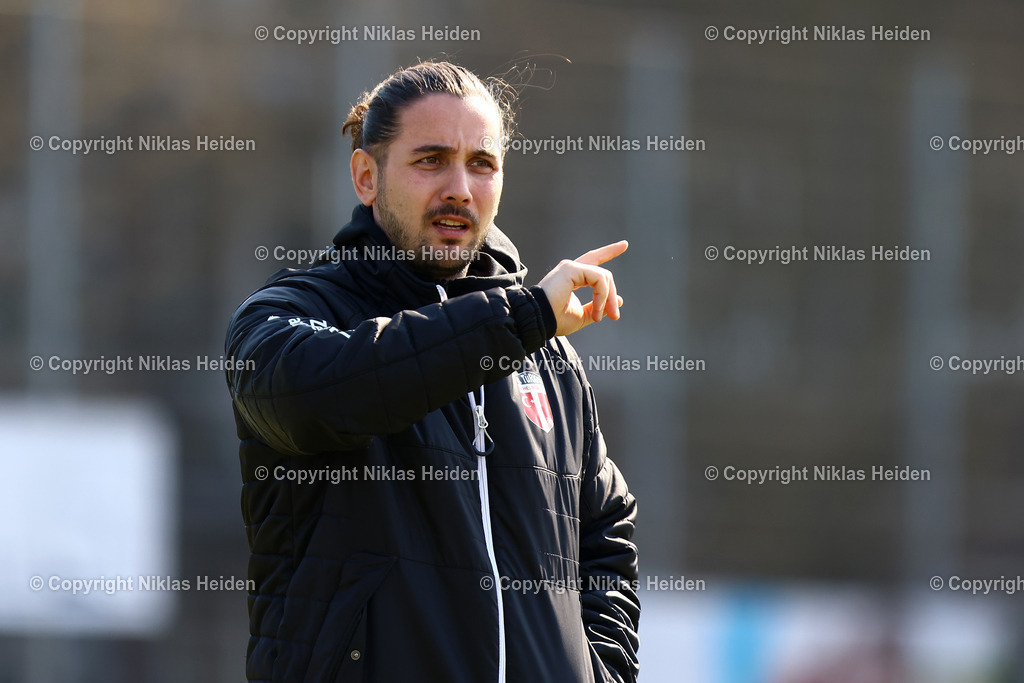NH_USCPaloma_FCTürkiye_OberligaHamburg_23032025 | Tolga Odabas (Trainer, FC Türkiye)Fußball I Herren I Gamesright Oberliga Hamburg I Saison 2024-2025 I  28. Spieltag I USC Paloma - FC Türkiye I 23.03.2025 I Jonny-Rehbein-Sportplatz
