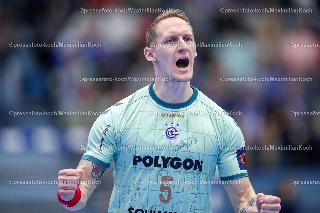 Gum2502250101067 | 25.02.2025, Handball, European League - Hauptrunde Gruppe IV, VfL Gummersbach - MOL Tatabanya KC, Schwalbe-Arena: Tilen Kodrin (GUM #5)