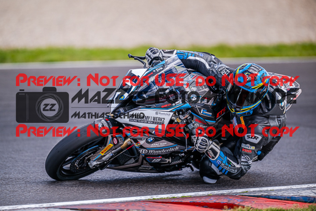 MaZZes_FotoMatrix_220506_90547 | Fotograf Mathias Schmid
Sportfotograf,
Eventfotograf,
Hochzeitsfotograf,
Portraitfotograf