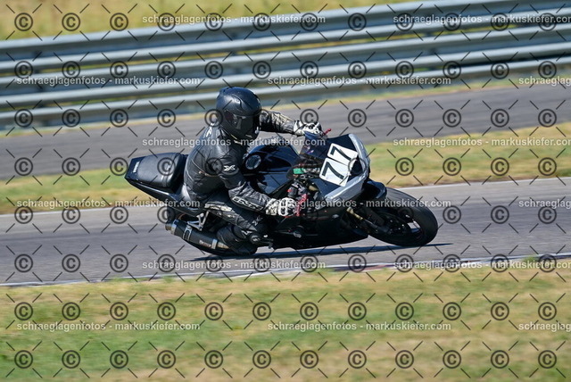 26bt04-0978 | markuskiefer.com - Realisiert mit Pictrs.com