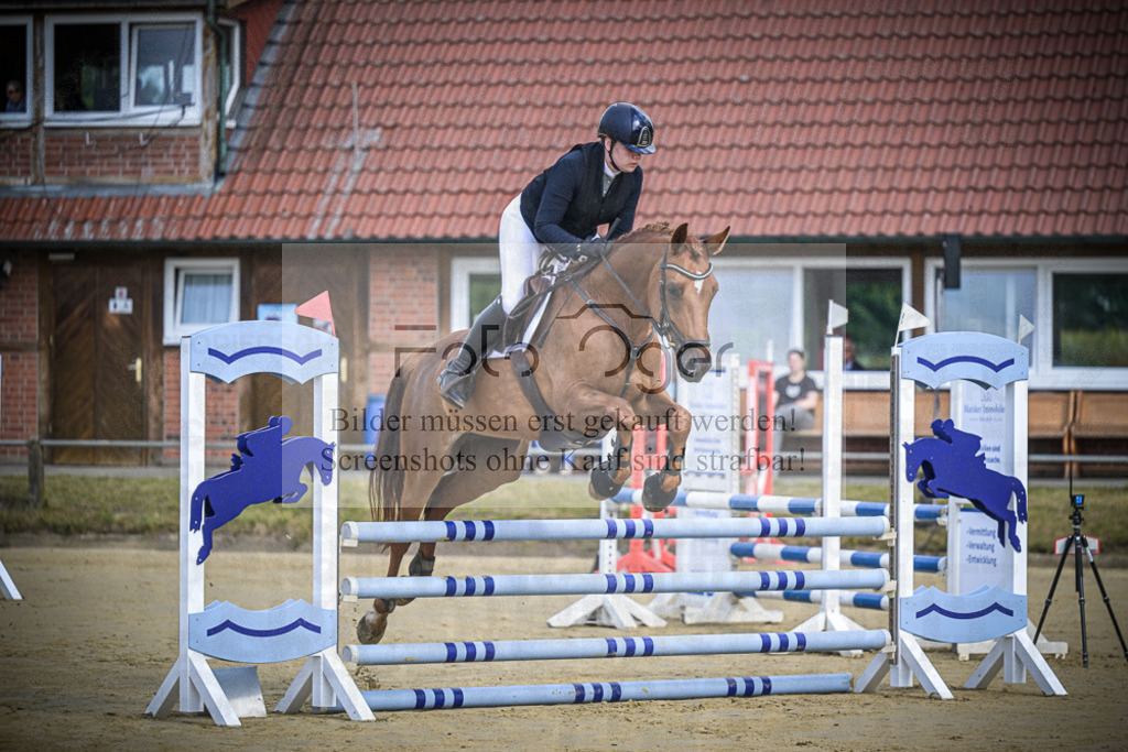 DOS_2209 | Entdecke hochwertige Reitturnierfotos von Foto Oger. Professionell, emotional und authentisch – jetzt Lieblingsmomente im Shop bestellen.Deutschlandweite Turnierfotografie. - Realisiert mit Pictrs.com