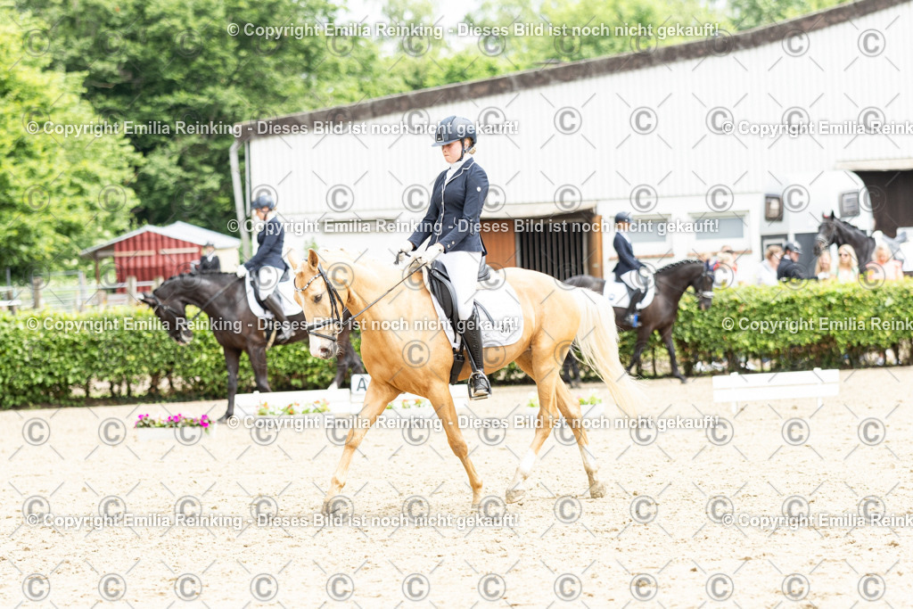 CL5A1933 | Emilia Reinking Fotografie - Realisiert mit Pictrs.com