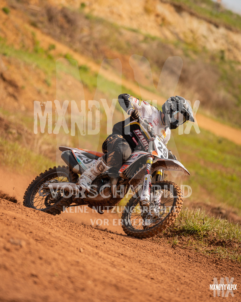 866A4057 | mxndyyvipix