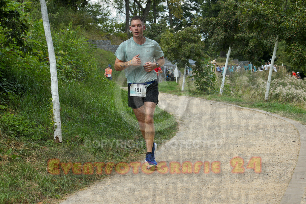 250824_1300_EX1_1125 | Sportfotografie im Rhein-Sieg Kreis, Köln, Bonn, NRW, Rheinland Pfalz, Hessen, etc. Unser Tätigkeitsfeld umfasst den Laufsport vom Volkslauf über den Marathon, Duathlon, Triathon bis zum Ultralauf wie Kölnpfad Ultra oder Schindertrail.