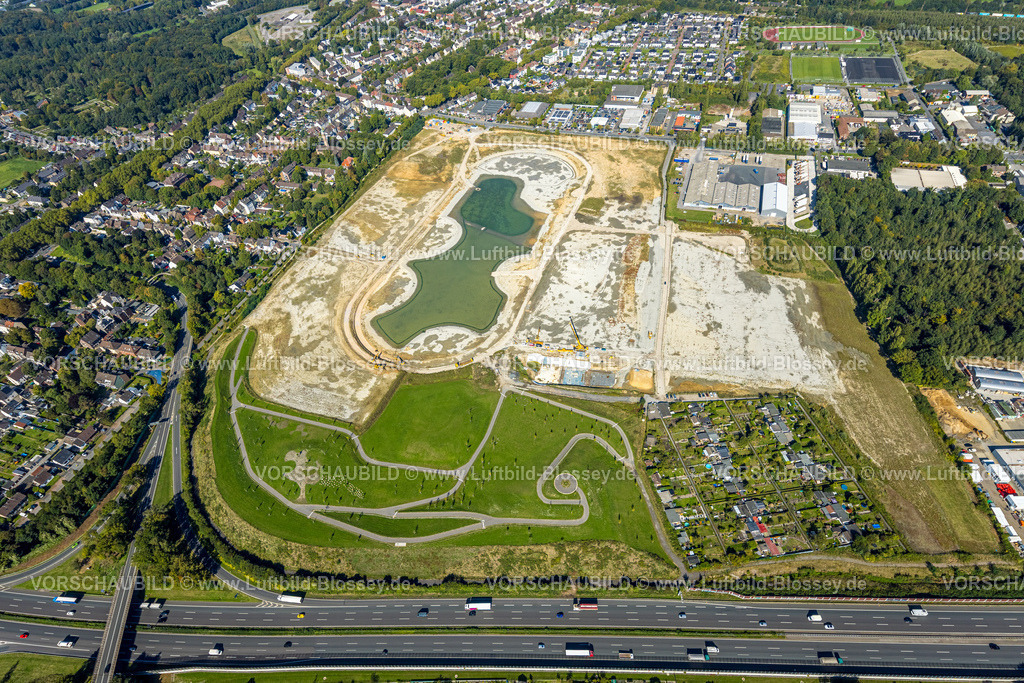 Recklinghausen250902103ehemTrabrennbahn | Luftbild der ehemaligen Trabrennbahn Recklinghausen, an der Autobahn A2, mit nördlicher Tangente der Blitzkuhlenstraße, König-Ludwig, Recklinghausen, Ruhrgebiet, Nordrhein-Westfalen, Deutschland
