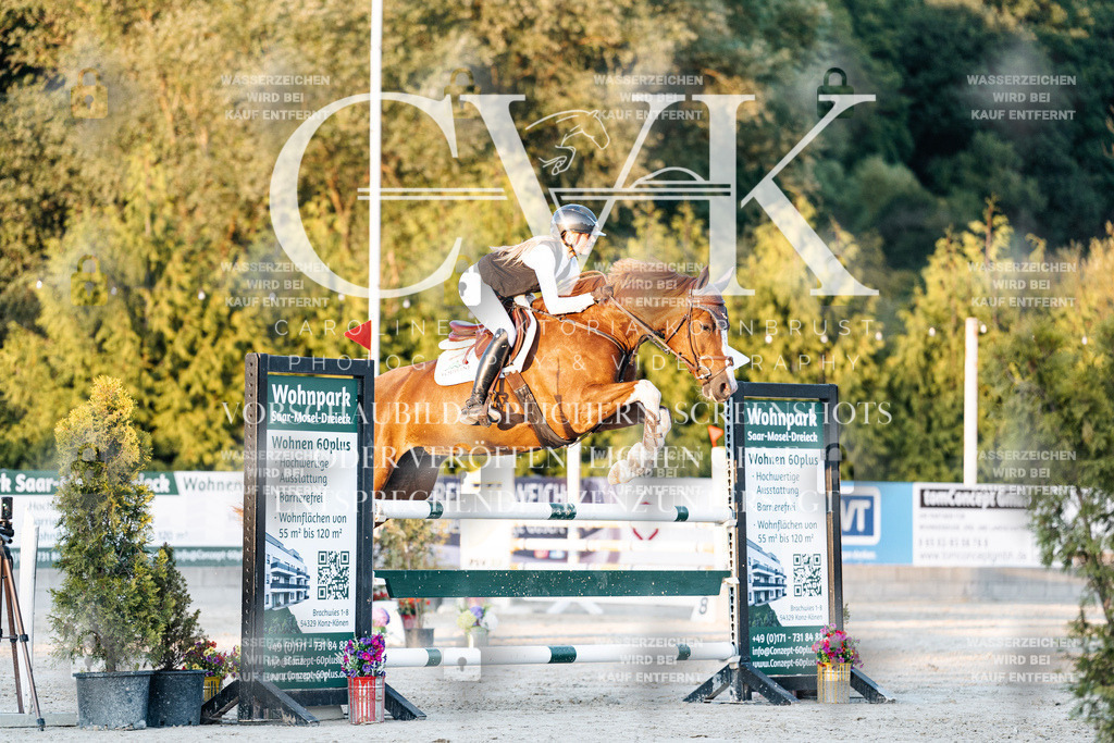 CK901155 | Turnierfotografie Pferdefotografie Trier Rheinland-Pfalz Pferdesport Reitsport Tierfotografie Sportfotografie Pferdevideo Pferdevideografie Equestrianvideography equestrianphotography  - Realisiert mit Pictrs.com
