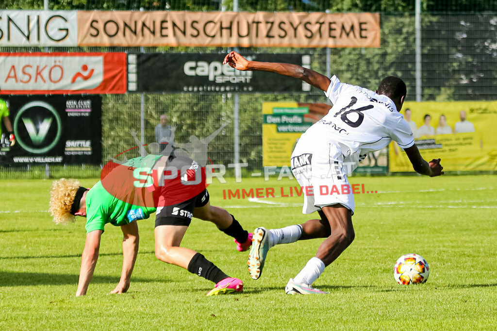 ASK Klagenfurt - SC Weiz 2:3, Kärntner Liga 3. Runde | Mersei Nsandi (ASK Klagenfurt #16) Tobias Strahlhofer (SC Weiz #7) ASK Klagenfurt - SC Weiz 2:3 am 13.08.2023 in Klagenfurt
(ASK Sportzentrum Fischl), Austria, (Photo by Ernst Krawagner sport-fan.at) - Realisiert mit Pictrs.com