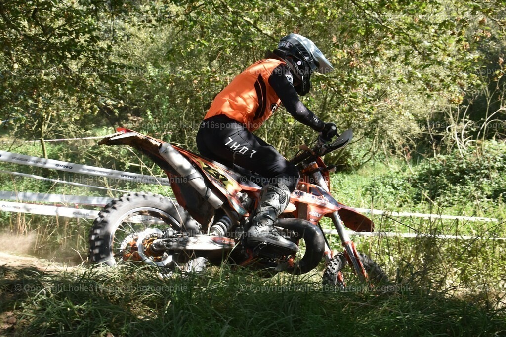 DSC_0078 | Sportfotografie , Motorsport, Motoross, Reitsport, Mointainbike, Enduro,
Landschaft , Outdoor, Eventfotografie, Landschaft, Bilder online bestellen - Realisiert mit Pictrs.com