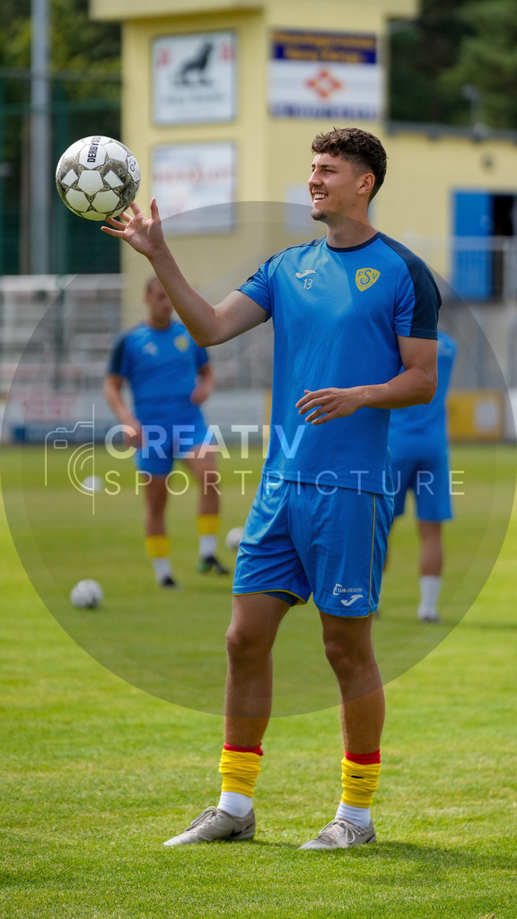Fußball, Herren, Saison 2025/2026, 3. Luckenwalder Turmpokal, Werner-Seelenbinder-Stadion Luckenwalde, Spiel: FSV 63 Luckenwalde vs. F.C. Hansa Rostock U19,  | Fußball, Herren, Saison 2025/2026, 3. Luckenwalder Turmpokal, Werner-Seelenbinder-Stadion Luckenwalde, Spiel: FSV 63 Luckenwalde vs. F.C. Hansa Rostock U19,  Im Bild: Quentin Seidel (Luckenwalde) - Realisiert mit Pictrs.com