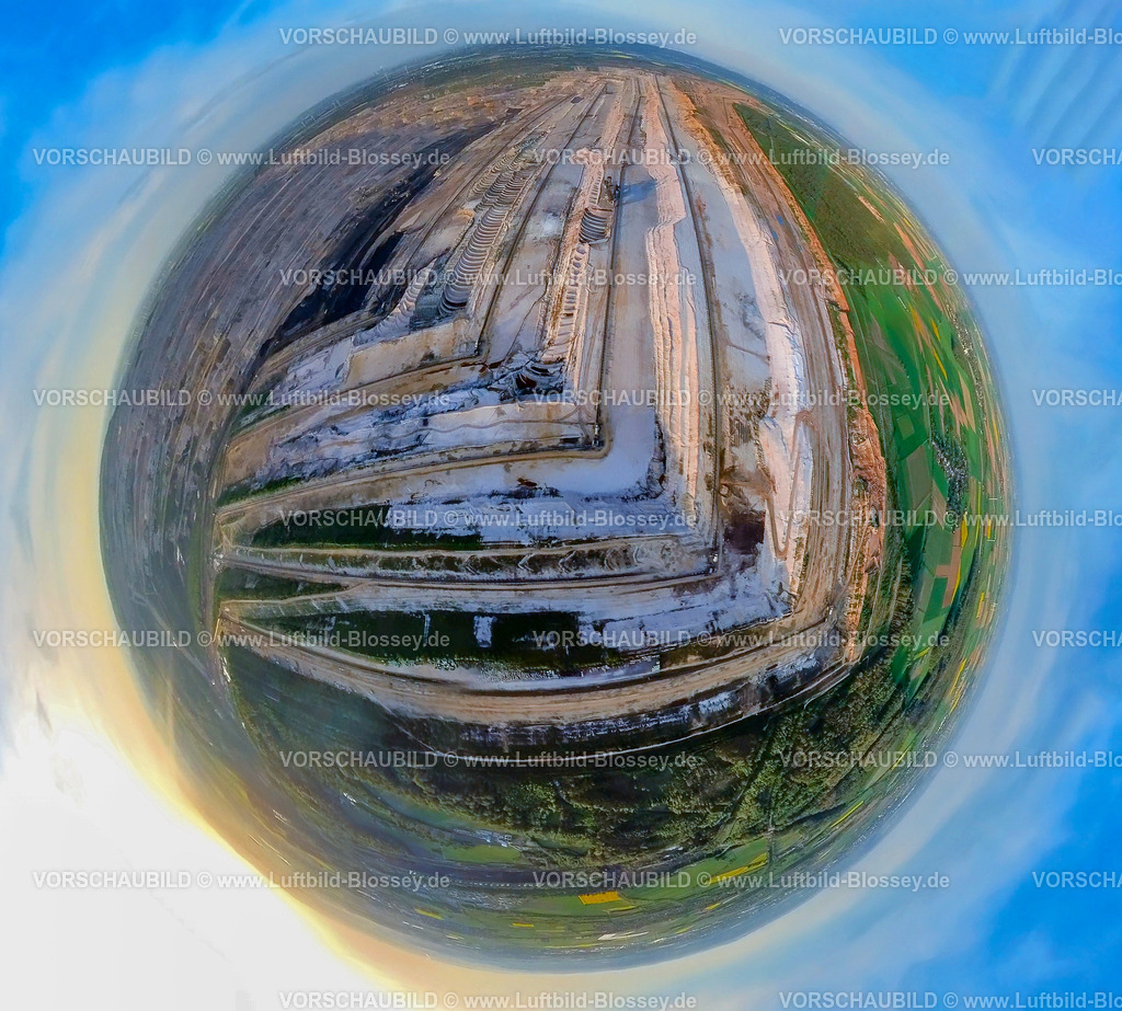 Kempen240490012BraunkohleTagebauHambacherForst | Luftbild, BraunkohleTagebau Hambacher Forst, Braunkohlengewinnung Rheinisches Revier, Natur Raubbau, Schaufelradbagger, Erdkugel, Fisheye Aufnahme, Fischaugen Aufnahme, 360 Grad Aufnahme, tiny world, little planet, fisheye Bild, Erdkugel, Fisheye Aufnahme, Fischaugen Aufnahme, 360 Grad Aufnahme, tiny world, little planet, fisheye Bild, Niederzier, Niederrhein, Nordrhein-Westfalen, Deutschland