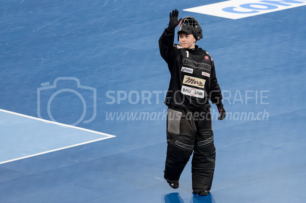 Piranha Chur vs Kloten-Dietlikon Jets - 23. April 2022 | Piranha Chur vs Kloten-Dietlikon Jets
Stimo Arena, Kloten
#1 Torhüterin Jill Münger (Piranha Chur)
Bild: Sportfotografie Markus Aeschimann | www.markus-aeschimann.ch - Realisiert mit Pictrs.com