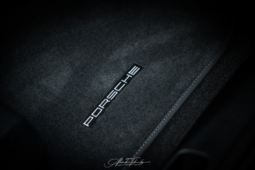 911 GT3 Touring Clausi | Entdecken Sie die faszinierende Welt von Alexander Tschuncky Arts: Kreative Fotografie, atemberaubende Automobilkunst und hochwertiger Bilderdruck. Lassen Sie sich inspirieren! - Realisiert mit Pictrs.com