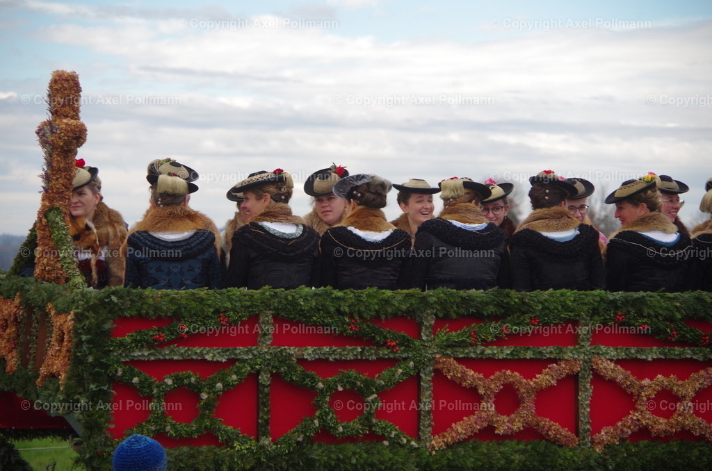 IMGP9844 | fotografiert von Axel PollmannLeonhardi Wallfahrt Benediktbeuern und Murnau, Fronleichnam, Fasching, Landschaft im Loisachtal und Benediktbeuern  - Realisiert mit Pictrs.com