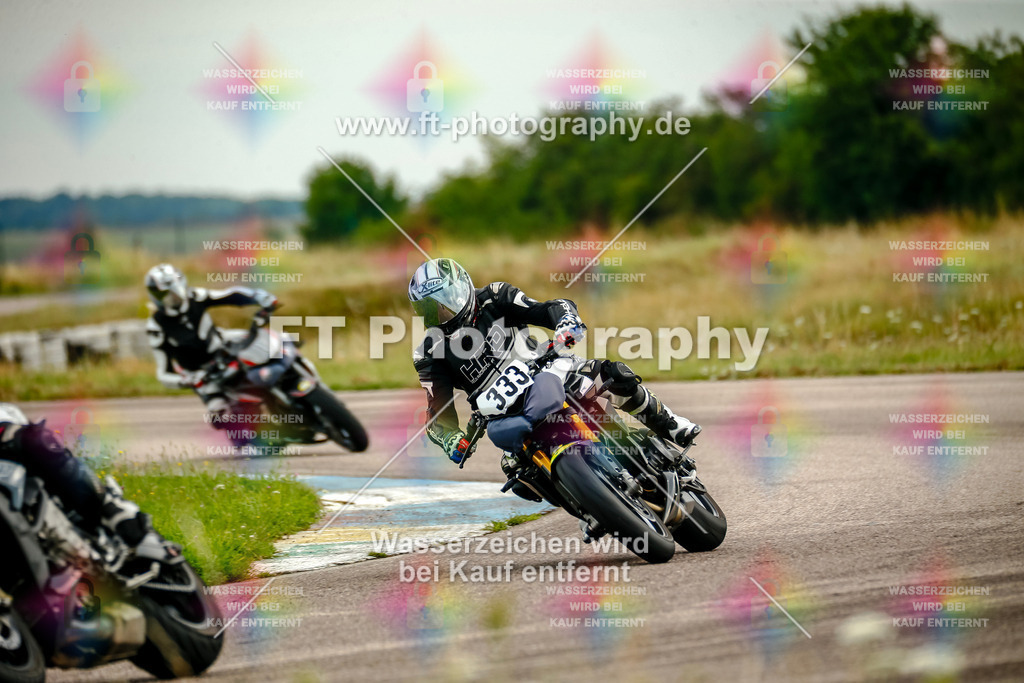 Chambley Juli-2127 | Hier findet Ihr Bilder von Touristenfahrten auf der Nürburgring Nordschleife oder von anderen Veranstaltungen die ich besucht habe. Viel Spass beim Durch Schauen 