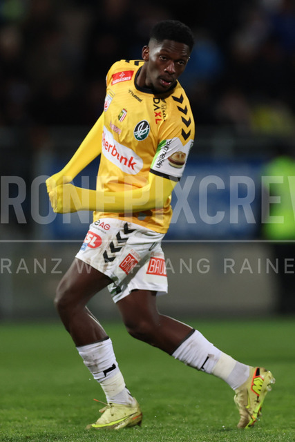 TSV Egger Glas Hartberg vs SV Oberbank Ried – Austrian Bundesliga Match | The image shows Patrik Mijic (Hartberg), at the Bundesliga match TSV Hartberg vs SV Ried at Profertil Arena Hartberg. 22.11.2025