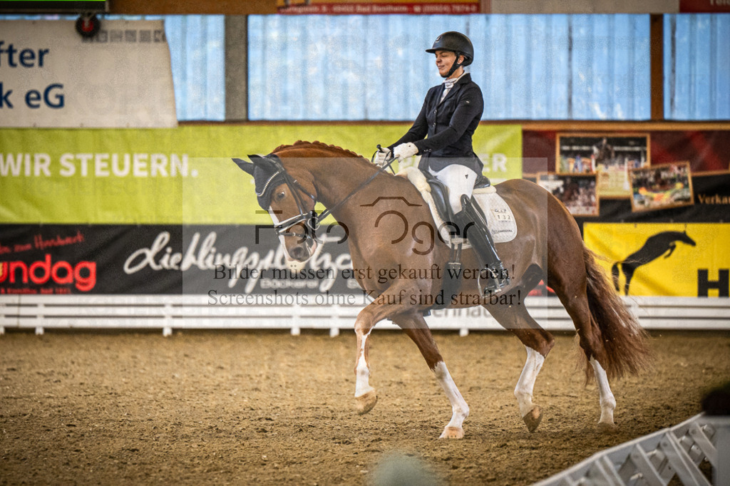 DOS_0466 | Entdecke hochwertige Reitturnierfotos von Foto Oger. Professionell, emotional und authentisch – jetzt Lieblingsmomente im Shop bestellen.Deutschlandweite Turnierfotografie. - Realisiert mit Pictrs.com
