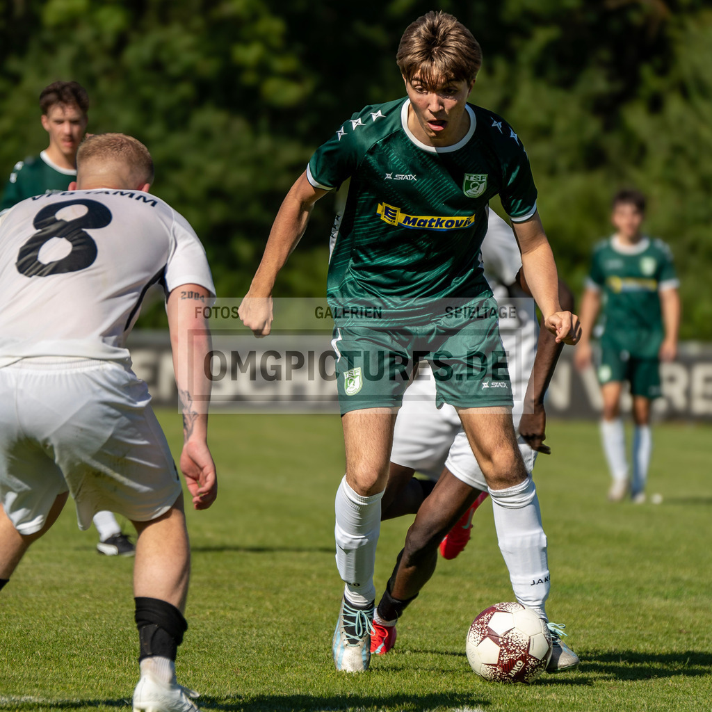 _OMG8229 | www.omgpictures.de, Sportfotograf, Verein, Fotograf, Baden Württemberg, Stuttgart, Heilbronn, omgpictures, Spieltag,  - Realisiert mit Pictrs.com