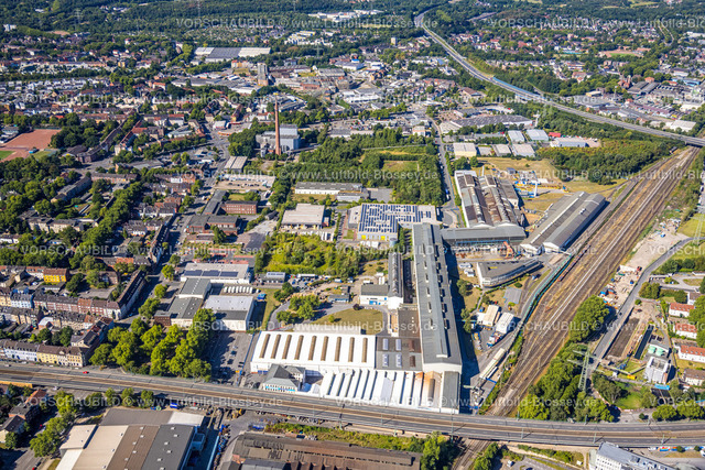 Gelsenkirchen220801433 | Luftbild, Neues Pumpwerk-Gebäude der Emschergenossenschaft nahe der Sutumer Brücken auf der Schleuseninsel zwischen Rhein-Herne-Kanal und Fluss Emscher, Schalke-Nord in Gelsenkirchen, Ruhrgebiet, Nordrhein-Westfalen, Deutschland