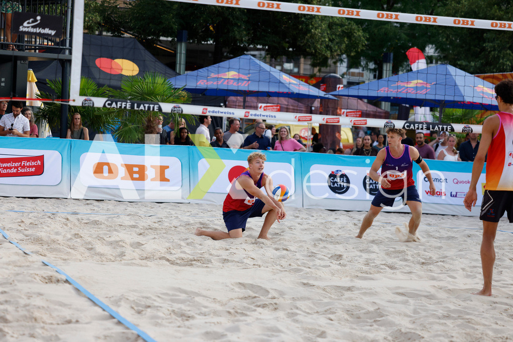 Obi BeachTour 2026 - Basel | BASEL, SWITZERLAND - JULY 18: MATHIS KÄLIN (SUI) during the Obi BeachTour 2026 match between MASSEREY / SCHNEGG (SUI) and BREER / KÄLIN (SUI) at Barfüsserplatz on July 18, 2026 in Basel, Switzerland. - Realisiert mit Pictrs.com