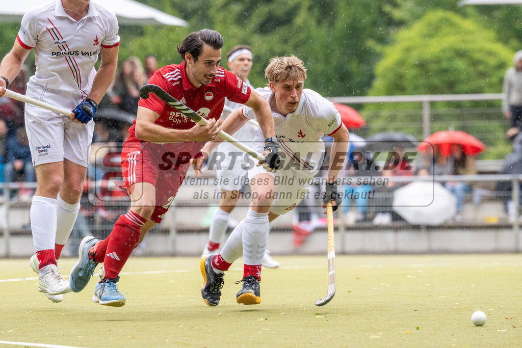 SFE_20250524_0077 | Köln, Deutschland, 24.05.2025:  Hockey 1. Bundesliga Herren Rot-Weiss Köln - Mannheimer THC im KTHC Stadion Rot-Weiss Köln Tennis and Hockey Club am 24.05.2025 in Köln, Deutschland. (Foto von Stephan Fehrmann)Köln, Germany, 24.05.2025: Hockey 1. Bundesliga Herren Rot-Weiss Köln - Mannheimer THC in KTHC Stadion Rot-Weiss Köln Tennis and Hockey Club at 24.05.2025 in Köln, Deutschland. (Foto from Stephan Fehrmann)