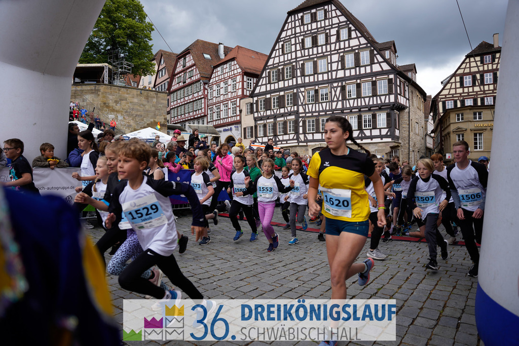 Stadtwerke Schüler und Jugendlauf 1,7km | 3koenigslauf 2022 Stadtwerke Schüler und Jugenlauf 1,7km - Realisiert mit Pictrs.com