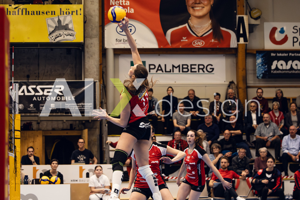 Volleyball I Frauen I Saison 2025-2026 I Volleyball NLA | Women I Round 14 I VC Kanti Schaffhausen - NLZ Volleyball Academy Zürich I 16.01.2026 | VC Kanti Schaffhausen - 11 Kateřina Holásková (CZ) – Mitte - Realisiert mit Pictrs.com