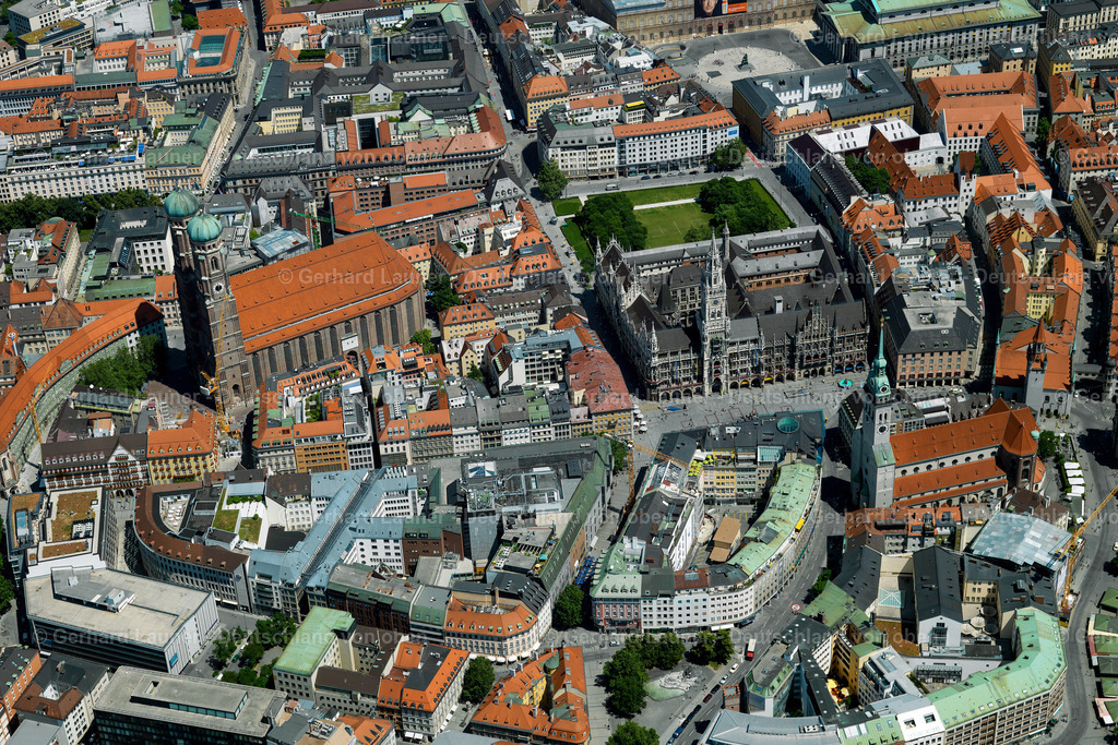 2810278 | Altstadt, München - mit Frauenkirche, Rathaus und Marienplatz