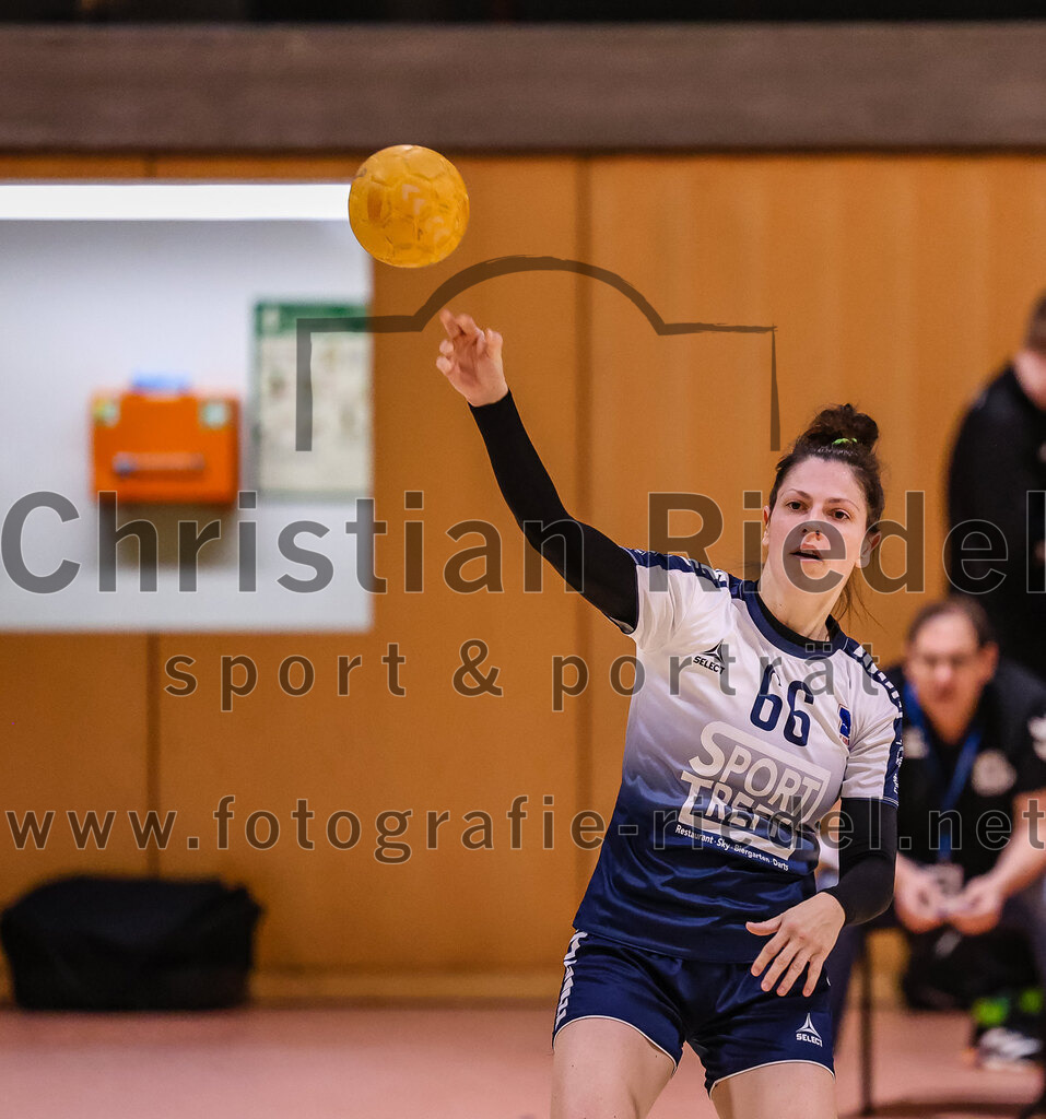 2024-11-24_059_SpVgg_Altenerding_gegen_HC_Donau-Paar_II | Erding, Deutschland, 24.11.2024:Handball, Bezirksoberliga Frauen Altbayern 2024 / 2024, 6. Spieltag, SpVgg Altenerding gegen HC Donau/Paar II, Endergebnis: 24:24Julia Fuchs (HC Donau/Paar, #66)Foto: Christian Riedel / fotografie-riedel.net