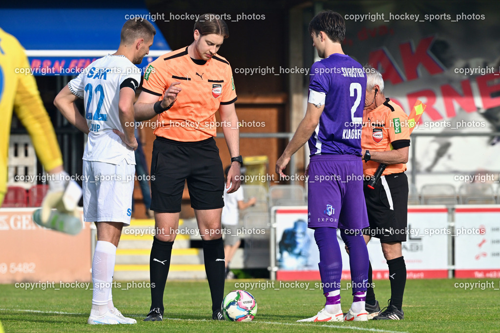 SAK vs. Austria Klagenfurt Amateure | #22 Leo Ejup SAK, Christoph Günter Messner Referee, #2k#SAK vs. Austria Klagenfurt Amateure, SAK vs. Austria Klagenfurt Amateure am 08.05.2026 in Klagenfurt (Sportpark Welzenegg), Austria, (Photo by Bernd Stefan)