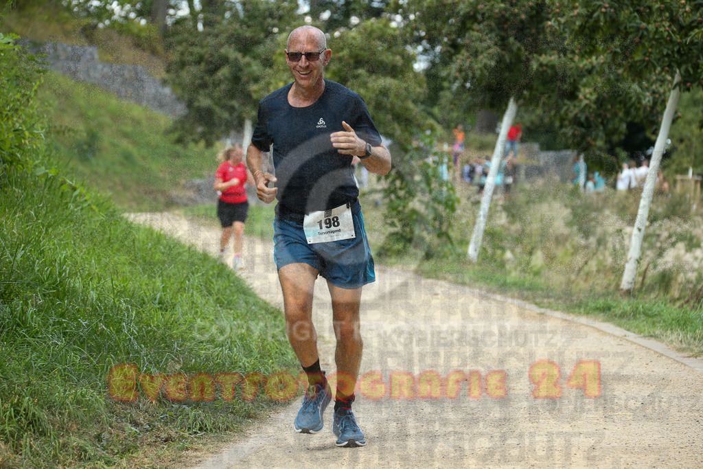 250824_1257_EX1_1024 | Sportfotografie im Rhein-Sieg Kreis, Köln, Bonn, NRW, Rheinland Pfalz, Hessen, etc. Unser Tätigkeitsfeld umfasst den Laufsport vom Volkslauf über den Marathon, Duathlon, Triathon bis zum Ultralauf wie Kölnpfad Ultra oder Schindertrail.