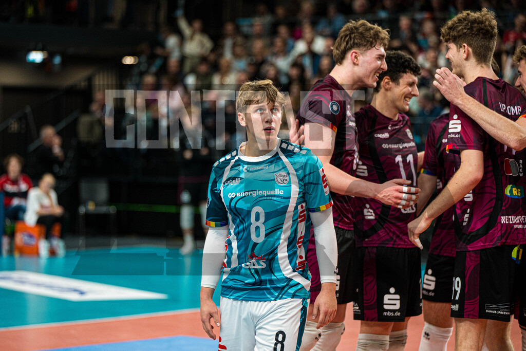 Volleyball I Herren I Saison 2025/2026 I Volleyball Bundesliga I 4. Spieltag I SVG Lüneburg - Energiequelle Netzhoppers KW | CONTRAST ZERØ MEDIA - Realisiert mit Pictrs.com