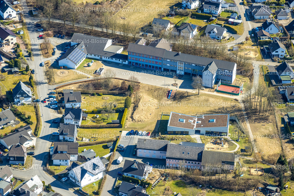 Wenden250307048Gerlingen | Luftbild, KGS Kath. Grundschule Gerlingen und kath. Kindergarten Kiga St. Antonius, Gerlingen, Wenden, Sauerland, Nordrhein-Westfalen, Deutschland