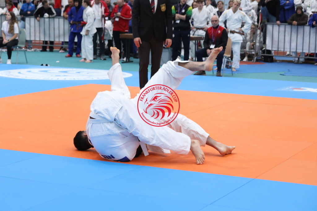 1J7A2707 | Fotos vom Adler Cup - Pictures from Adler Cup

Hier findet Ihr alle Eindrücke und großen Momente der Adler Cup Wochenenden. Here you will find all impressions and great moments of the Adler Cup weekends. - Realisiert mit Pictrs.com