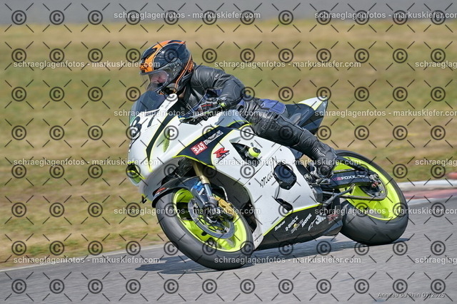 25bt04-1308 | markuskiefer.com - Realisiert mit Pictrs.com