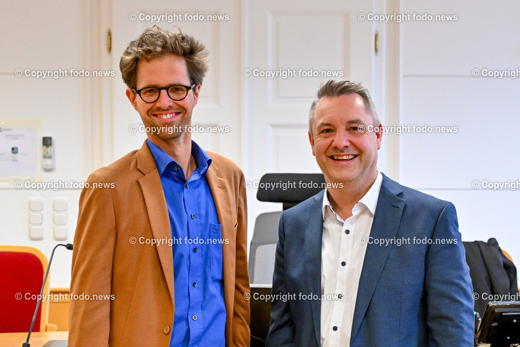 Landesgericht Linz_ Lehrlinge_ 24.04.2024-10 | 24.04.2024, Landesgericht Linz, AUT, 
Lehrlinge, im Bild Joachim Helmchen, Walter Eichinger