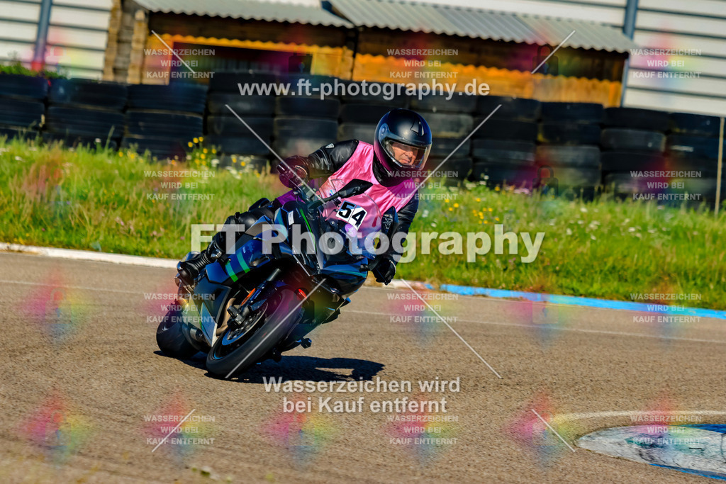 054-1757 | Hier findet Ihr Bilder von Touristenfahrten auf der Nürburgring Nordschleife oder von anderen Veranstaltungen die ich besucht habe. Viel Spass beim Durch Schauen 