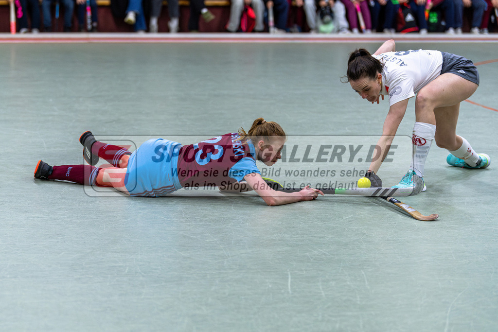 SM_2025-01-10_D5_-186 | 1.Bundesliga Hallenhockey  (W) UHC - DCADA  / 2:8 (0:2)