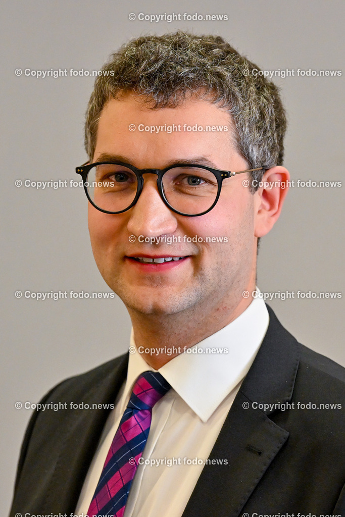 Pressekonferenz ProOriente_ Die Veränderung der Epoche-Herausforderung für die Christen_ 09.03.2023-49 | 09.03.2023, Presseclub Linz, AUT, Pressekonferenz Pro Oriente, Die Veraenderung der Epoche-Herausforderung fuer die Christen, im Bild Florian Wegscheider (Generalsekretar PRO ORIENTE Ooe)