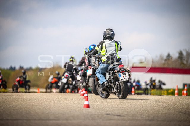 0011-260419_NOE-023_11 | Deine Full-Service-Agentur für ✔️Videoproduktionen und ✔️Motorsportfotografie Jetzt Angebot anfragen!