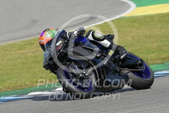 2024_04_29_PBK_15406 | Sportfotografie; SlowMotion; Video; Rennstrecke; Hafeneger; Speer; Racing; RSE; BMW; CBO; Trackday; Motorsportarena; Hockenheimring; Brno; Most; Barcelona; Valencia