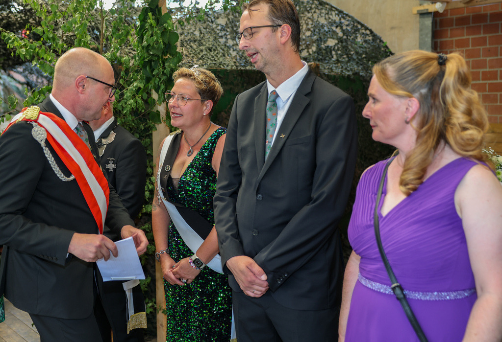 top-top.de-250704-006 | Foto, Video, Fotografie, Videografie, Fotobox, DJ, Discjockey, Musik, Musikbox, Veranstaltung, Photobooth, Amazon, Ebay, Buchtipp, Bestseller, Autor, Verlag, Buch, Wesel, Hamminkeln, NRW, Dinslaken, Rees, Drohne, Hochzeit, Party, Fotobox, Wesel, Fotograf