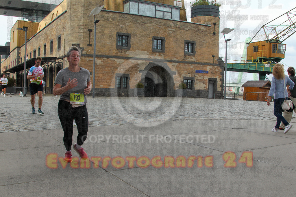 250920_1530_EV4_9012 | Sportfotografie im Rhein-Sieg Kreis, Köln, Bonn, NRW, Rheinland Pfalz, Hessen, etc. Unser Tätigkeitsfeld umfasst den Laufsport vom Volkslauf über den Marathon, Duathlon, Triathon bis zum Ultralauf wie Kölnpfad Ultra oder Schindertrail.