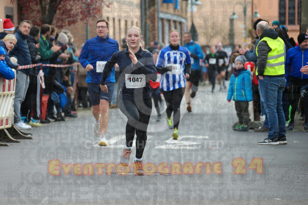 221127_1051_EX1_1050 | Sportfotografie im Rhein-Sieg Kreis, Köln, Bonn, NRW, Rheinland Pfalz, Hessen, etc. Unser Tätigkeitsfeld umfasst den Laufsport vom Volkslauf über den Marathon, Duathlon, Triathon bis zum Ultralauf wie Kölnpfad Ultra oder Schindertrail.