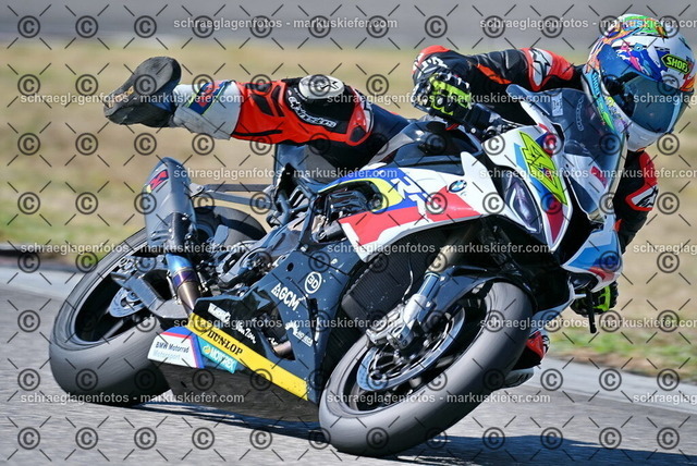 26bt04-0186 | markuskiefer.com - Realisiert mit Pictrs.com