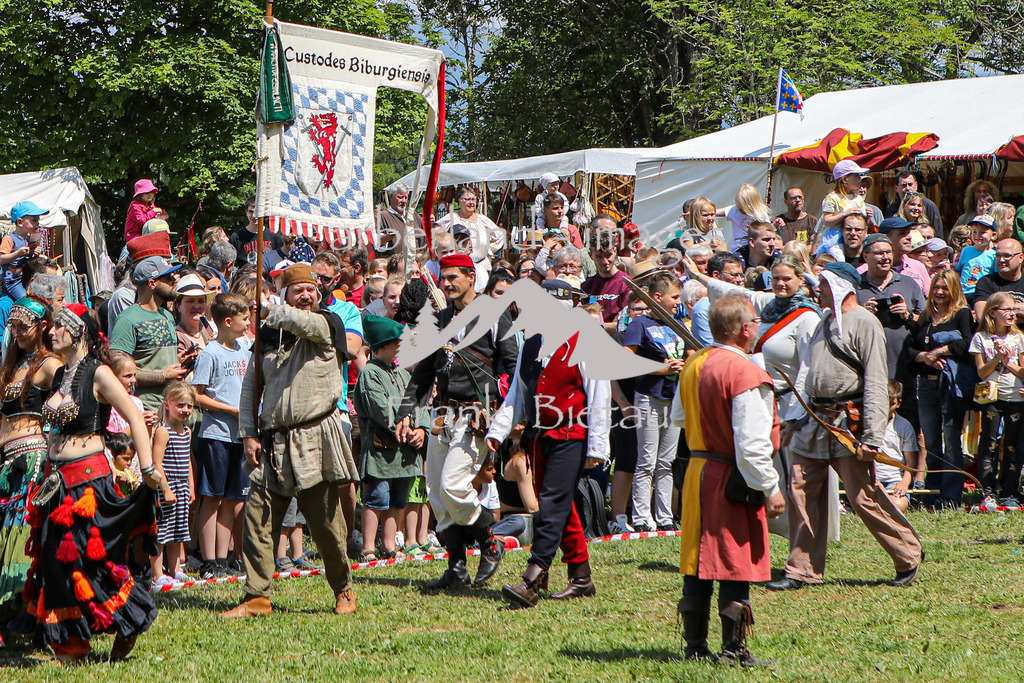 OE7A7982 | Einzug der teilnehmenden Gruppen