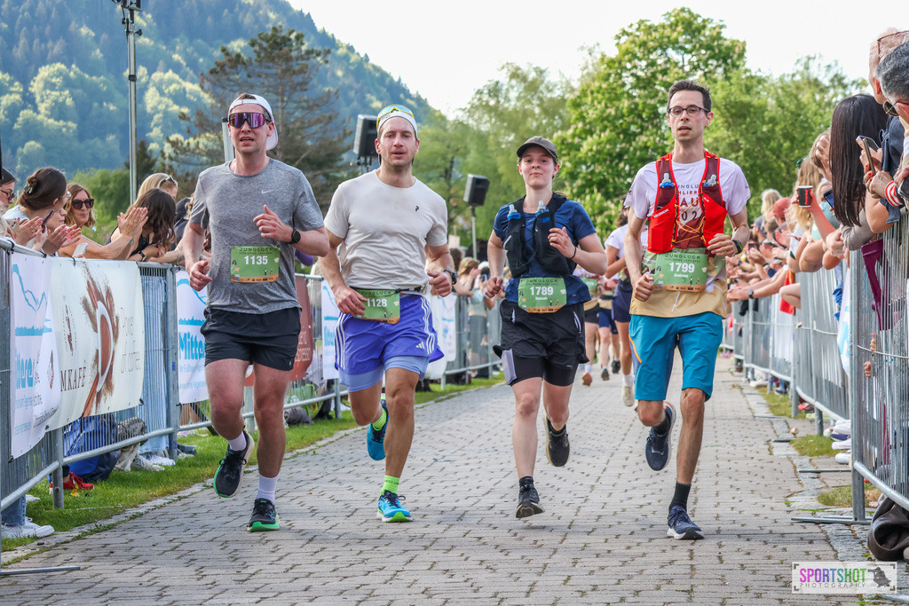 2U6A7300 | Schliersee Lauf 2026 #flowmotion #schlierseelauf #junglückschlierseelauf #schliersee #halbmarathon @junglueck #sportshot_your_pictrs #yourpictrs #canondeutschland #canonsportphotography