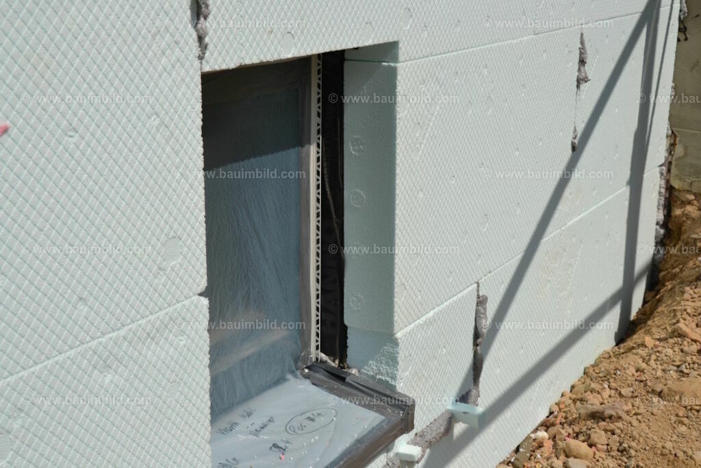 bib-lg18-putzarbeiten-0221 | Nach LV-Leistungsgruppen sortierte Detailfotos über den Bau eines Hauses. Alle Hausbau-Bilder direkt vom Urheber und Autor der Website Haus-Selber-Bauen.com