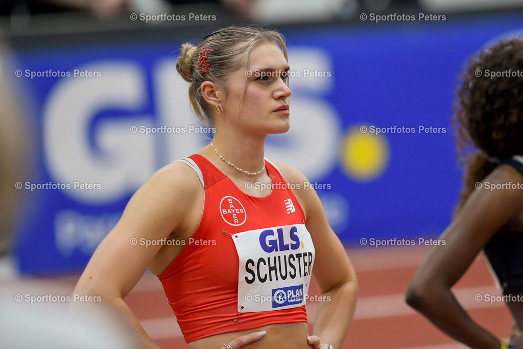 DM Halle 2026_Samstag-155 | 28.02.2026, xkaix, Leichtathletik Deutsche Meisterschaften Halle 2026,  v.l. Franziska Schuster (TSV Bayer o4 Leverkusen) - Realisiert mit Pictrs.com