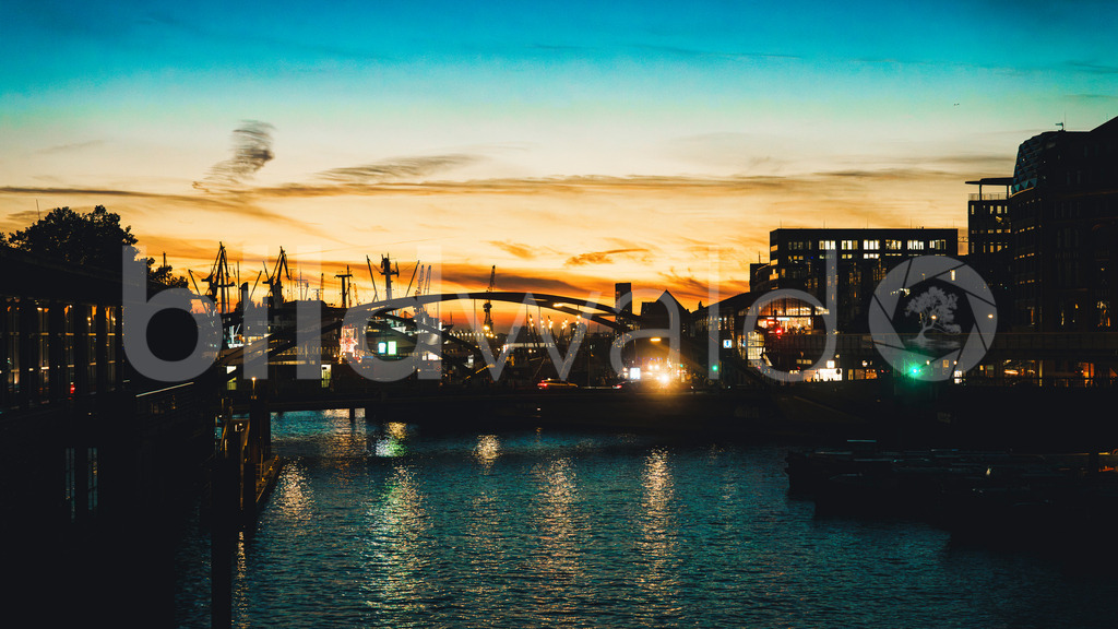 Baumwall Hamburg | BILDWALD - eine Auswahl an Bildern von Thomas Perrotton zum bestellen und genießen. Alle Bilder von Thomas Perrotton - Alle Bilder mit einer SONY Kamera gemacht - SONY TAMRON SIGMA PHOTOSHOP LIGHTROOM BILDWALD Online kaufen Bilderwald Wandbilder - Realisiert mit Pictrs.com